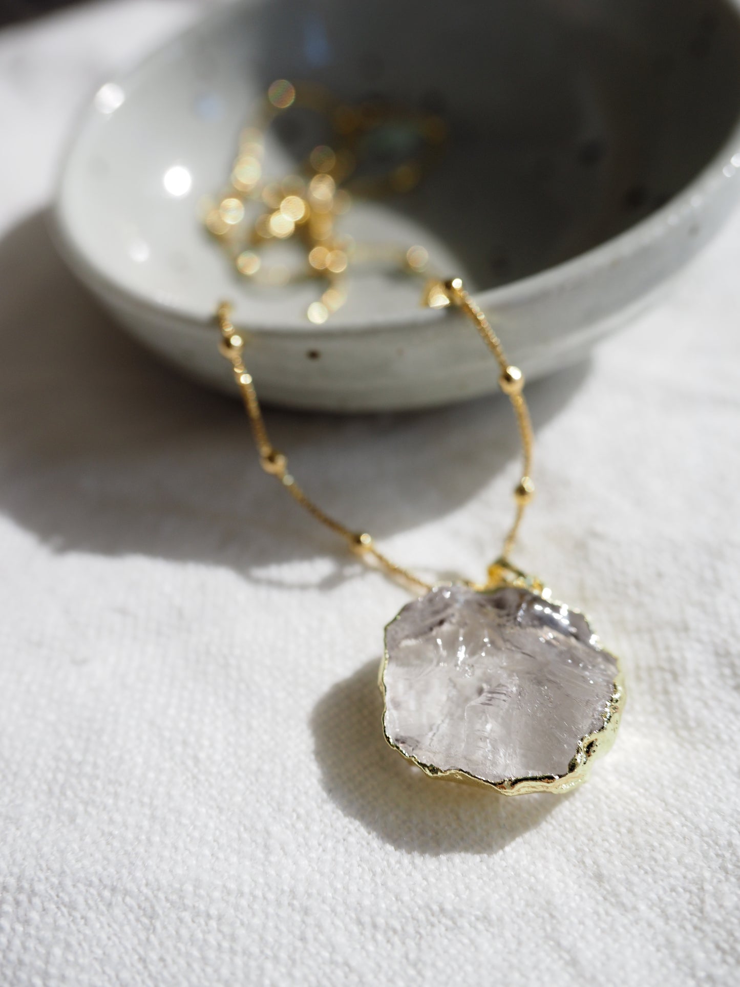 Jewellery Luminary necklace (crystal quartz pendant)
